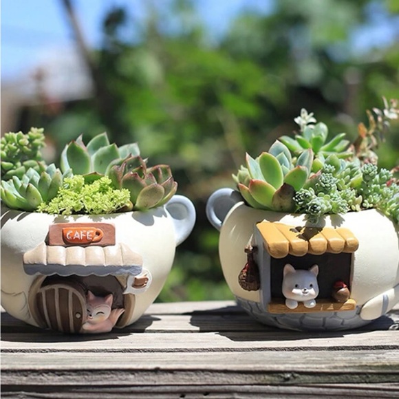 Set of 2 Cute Kitty Cat & Fox Cafe Shaped Resin Flower Pot Gardening Planters - Picture 1 of 8